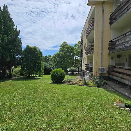 Apartment Rozsako Balatonalmadi